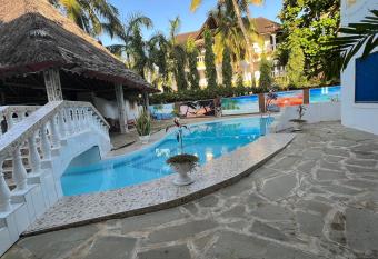 Charming and Remarkable 1 Bed Villa in Diani Beach has Smoking/Balcony rooms