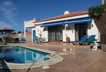 Excellent Azul Villa has Balcony rooms