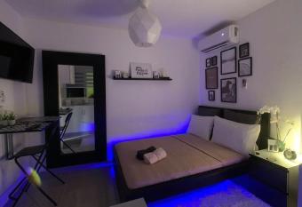 La A&B Bella vista has Balcony rooms