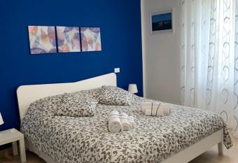 Casa Elodie has Balcony rooms