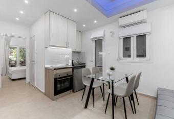 Premium, modern apartment in city center has Balcony rooms