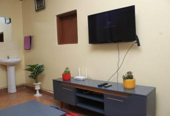 Cate Apartments has Balcony rooms