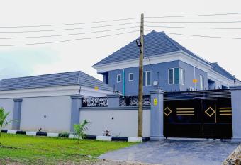 Bews Lodge allows 18 year olds to book a room