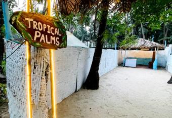 Tropical palms has Balcony rooms