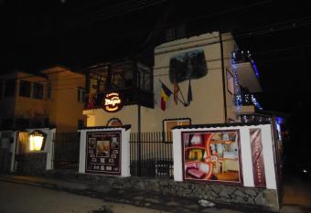 Pensiunea Dapa allows 18 year olds to book a room