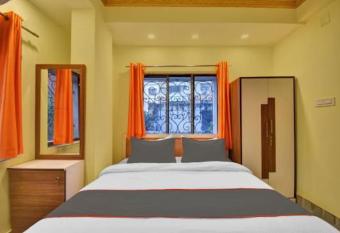 Om Shanti Guest House has Smoking/Balcony rooms