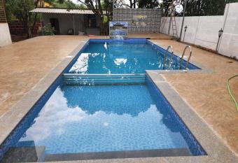 Mile Villa 5BHK has Balcony rooms