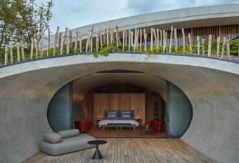 Gurdau vina  stv   has Balcony rooms