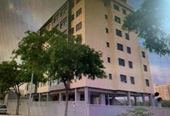 APARTAMENTO JABALON allows 18 year olds to book a room