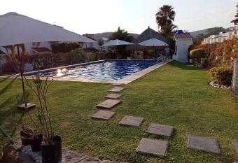 Oasis en Cuernavaca Alberca, Descanso y Diversi  n has Balcony rooms