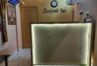 Sanjyoti Residency has Smoking/Balcony rooms