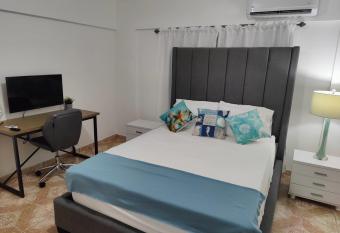 Lovely 1 bed apartment with ocean view and desk has Balcony rooms