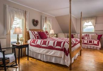 Brass Lantern Inn allows 18 year olds to book a room