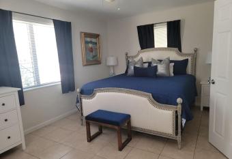 Quaint & Comfortable Delray Beach 1 Bedroom has Balcony rooms