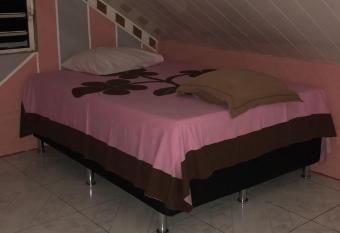 Manate hebergement has Balcony rooms