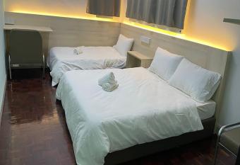 Sandakan Homestay SEMi D 3R2B For 10Pax has Balcony rooms