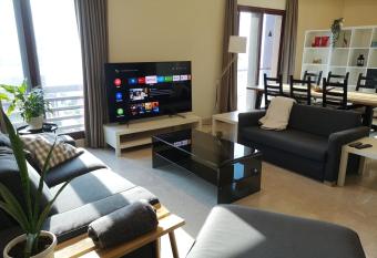 Cozy 1 bedroom apt. with stunning stadium view has Balcony rooms