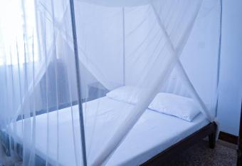 Seline apartments has rooms with a private hot tub