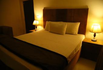 Hotel Green Fort Gulberg allows 18 year olds to book a room