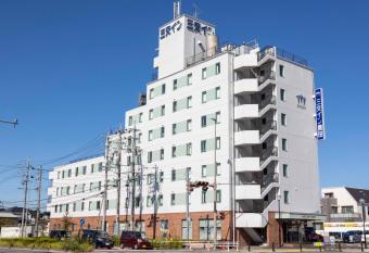 Sanco Inn Toyota has Smoking rooms