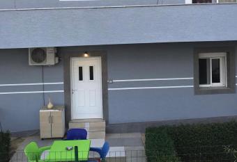 Mero House has Balcony rooms