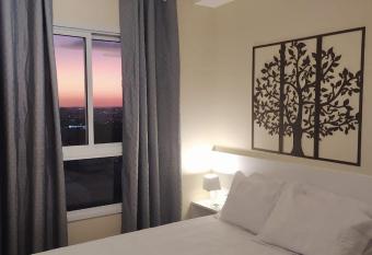 Ap smart Campinas allows 18 year olds to book a room