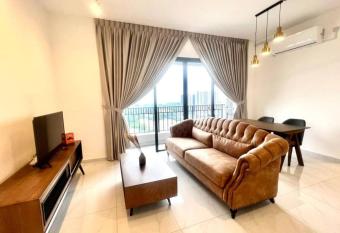 Equine Residence 2302 @Tmn Seri Kembangan KL has Balcony rooms