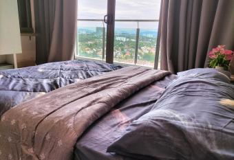 Bangi Evo Wi Fi UKM allows 18 year olds to book a room