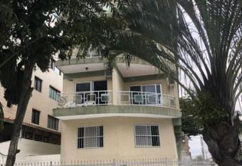 Ap   Temporada Vila Guilhermina has Balcony rooms