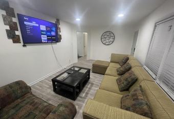 4 BD, 6 TV's, Full Kitchen and, Balcony has Balcony rooms