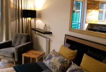 Apartament Gliwice Lubliniecka allows 18 year olds to book a room