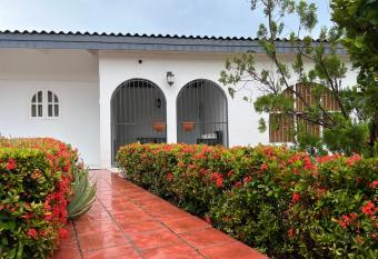 Casa Blanca Vacation Home allows 18 year olds to book a room