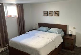 apartment south shore of montr  al allows 18 year olds to book a room