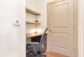 Iconic Living has Balcony rooms