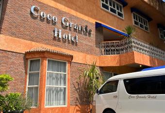 Coco Grande Hotel allows 18 year olds to book a room