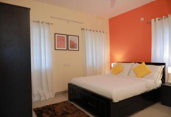 Tranquil Staycation - Independent Duplex House allows 18 year olds to book a room