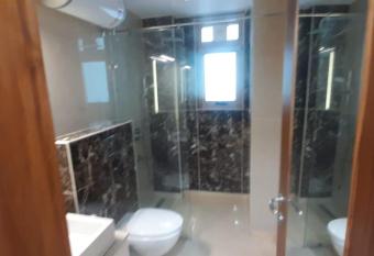 Gurgaon Properties has Balcony rooms