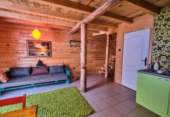 Apartman Pilj has Balcony rooms