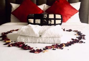 My Angel Guest House allows 18 year olds to book a room