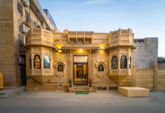 The Jeet Villa-A Boutique Stay has Balcony rooms