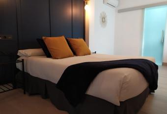 Hotel Cedran allows 18 year olds to book a room