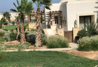 EL GOUNA Ancient Sand Villa 6138 allows 18 year olds to book a room