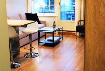 Keybutler Apartments City Beach has Balcony rooms