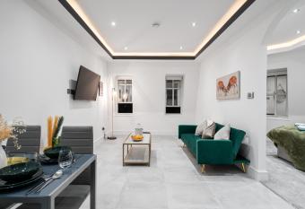 Luxury Apartment Complex In Newbury Town Centre allows 18 year olds to book a room