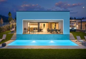 Ca Verde Oliva has Balcony rooms