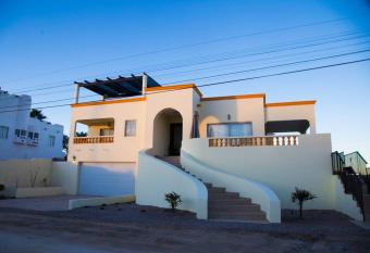 Casa Amanecer has Balcony rooms