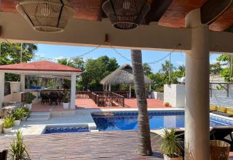 La Casa Bonita allows 18 year olds to book a room