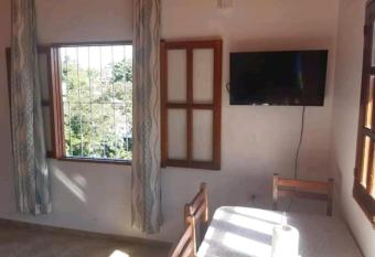 El oso viejo has Balcony rooms