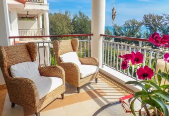 Seaview Condo Mae Phim B64 has Balcony rooms
