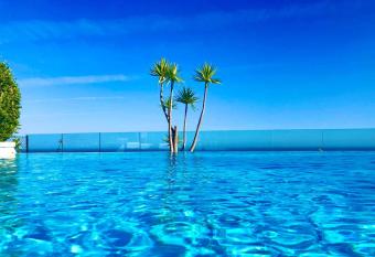 Seaview Apartment, Benahavis has Balcony rooms